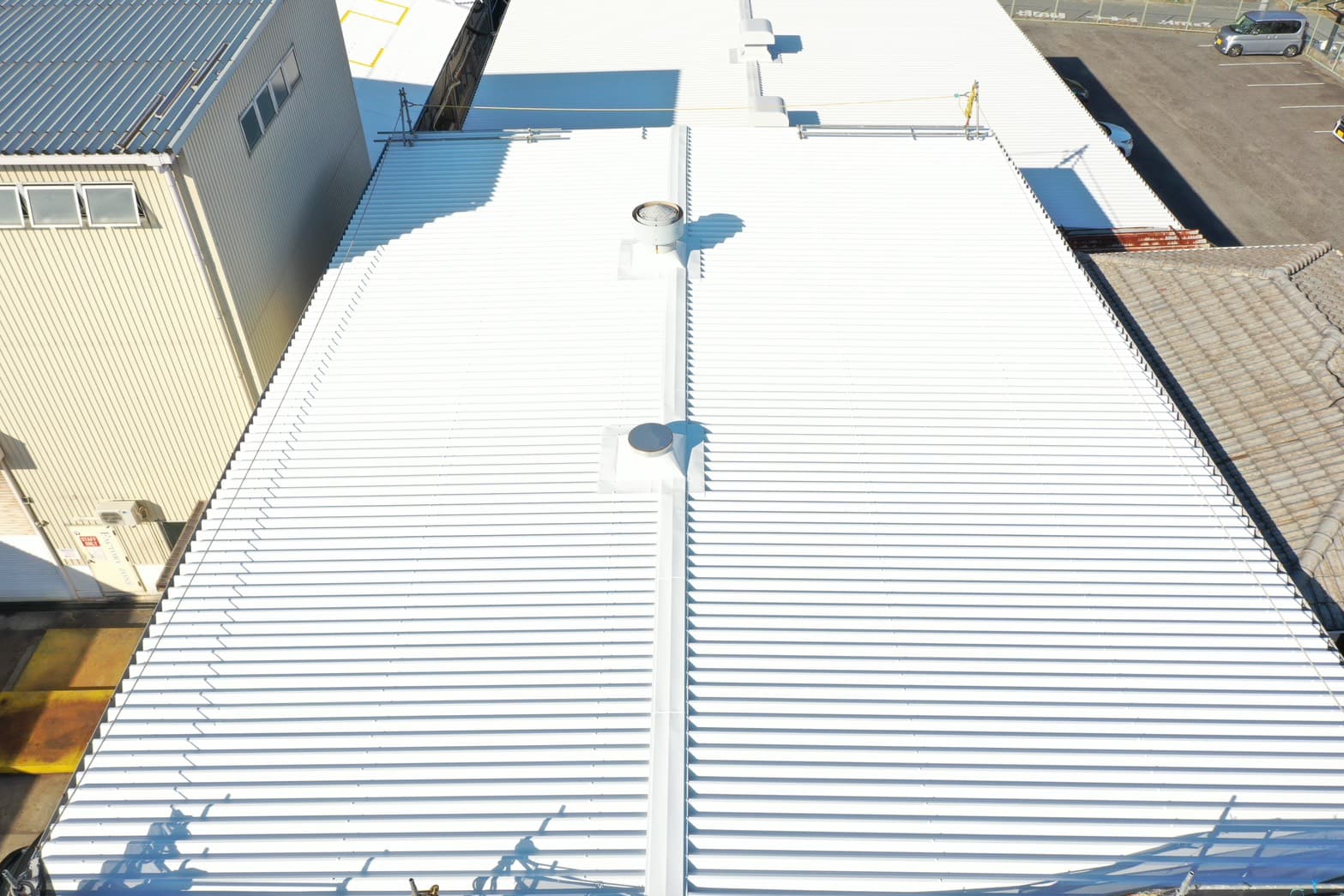 【大阪府】屋根遮熱塗装工事(エシカルプロクールSi)完工しました